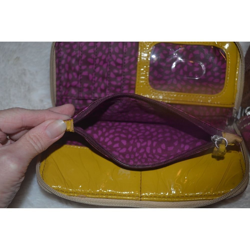 Fossil Key-Per Multi-Color Crossbody Purse and Matching Wallet - Picture 5 of 8